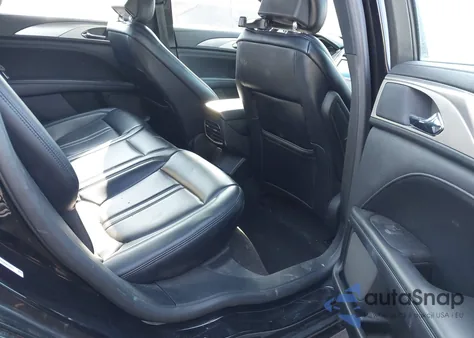 2019 Lincoln Mkz Standard z USA, uszkodzony, nr VIN 3LN6L5A9XKR613723